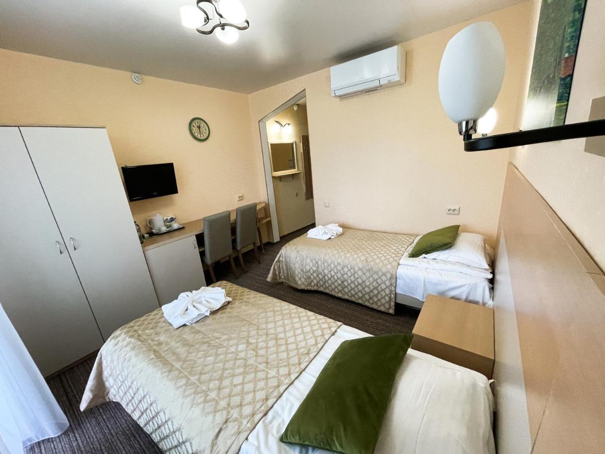 Sanatoriy Priozernyi Hotell Naratj Exteriör bild