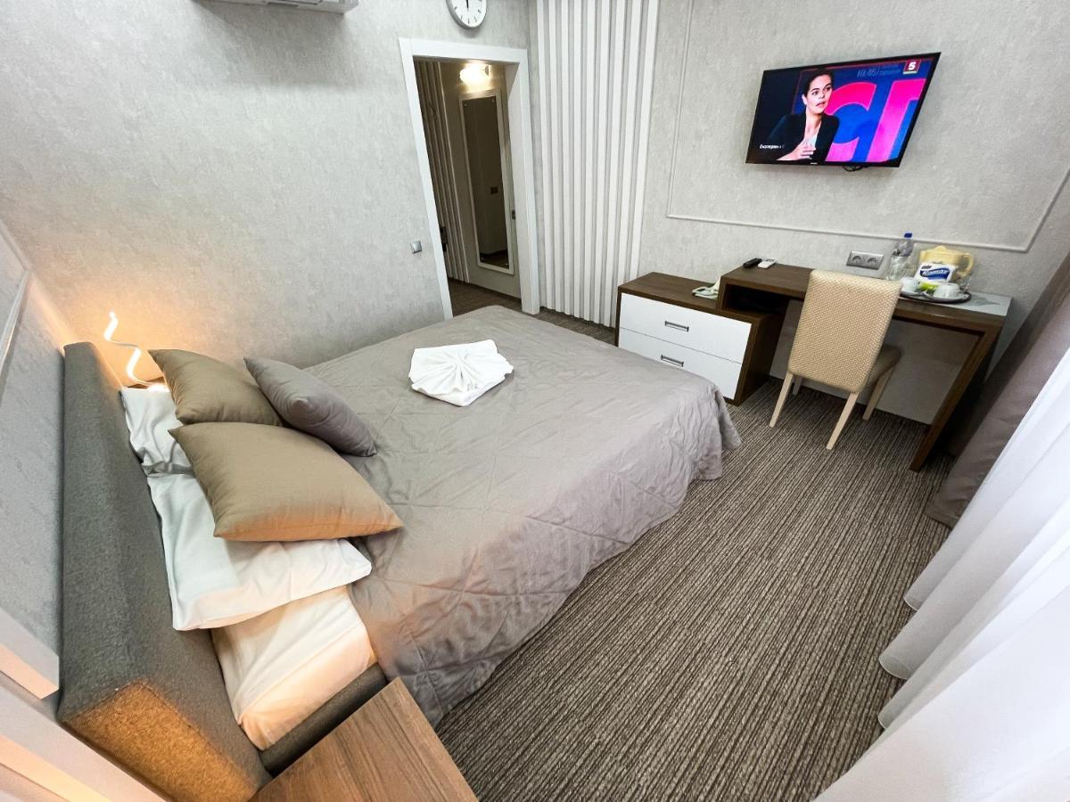 Sanatoriy Priozernyi Hotell Naratj Exteriör bild
