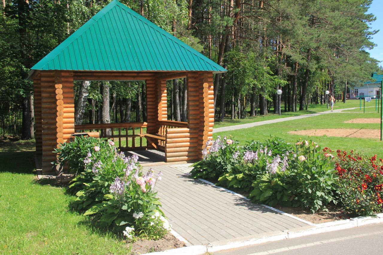 Sanatoriy Priozernyi Hotell Naratj Exteriör bild